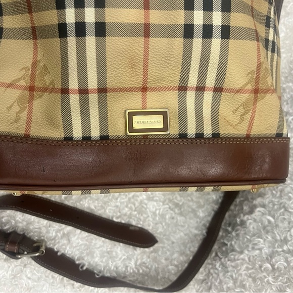 Burberry Beige/Brown Haymarket Check Canvas and Leather Drawstring Bucket Bag - Picture 12 of 15